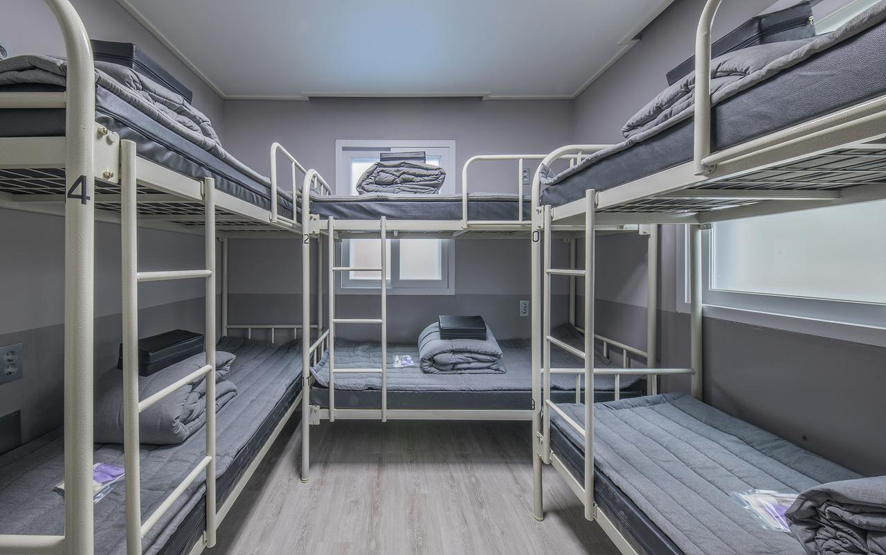 Nhà khách Flexhome 2*